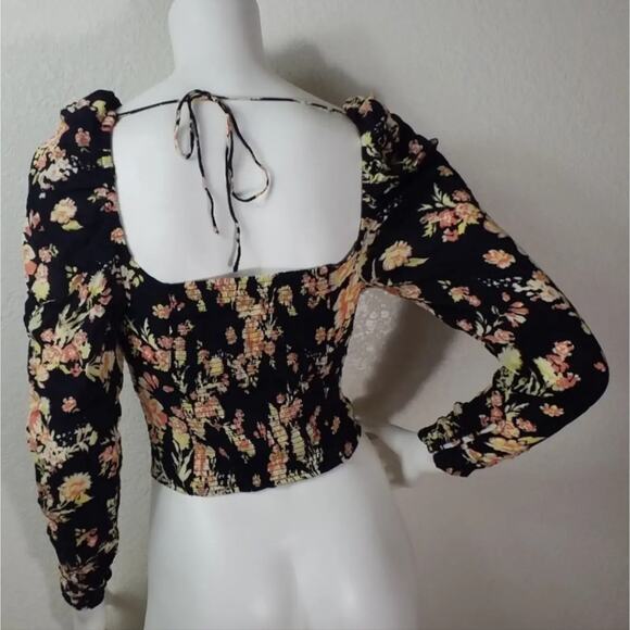 Free People Hilary Floral print keyhole Lolita neck top size Medium msrp $98 New - Picture 9 of 12